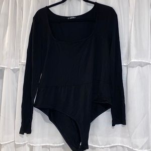 Black long sleeve stein bodysuit
